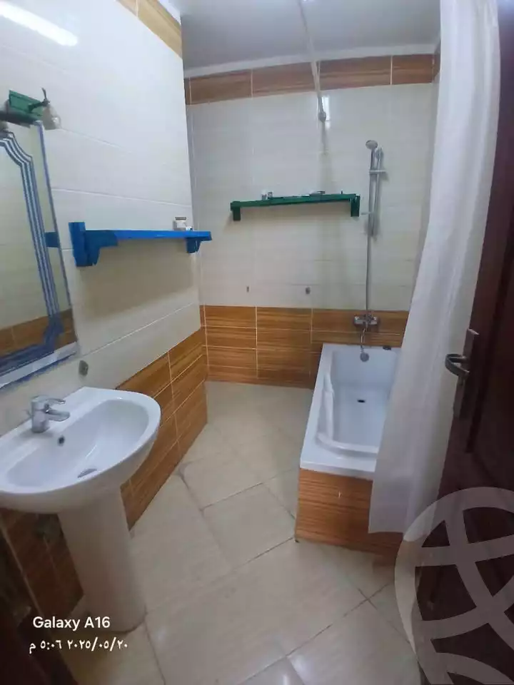 https://aqarmap.com.eg/en/listing/5948787-for-rent-cairo-mokattam-lhdb-l-ly-hay-el-ashgar