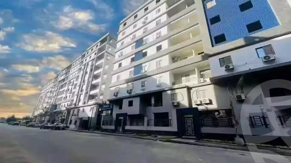 https://aqarmap.com.eg/ar/listing/5948947-for-sale-cairo-mokattam-el-hadabah-el-wosta-compounds-vittoria-compound-seven-stars