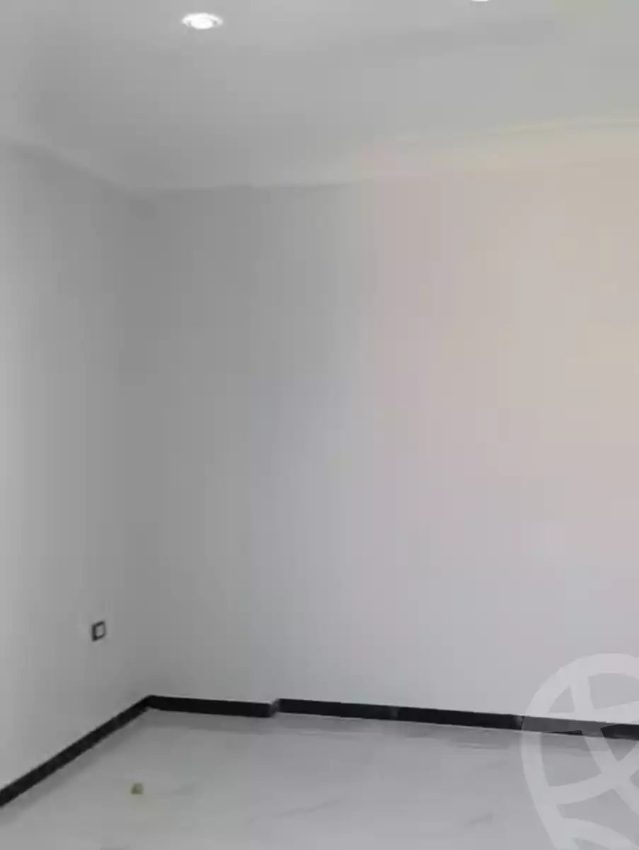 https://aqarmap.com.eg/en/listing/5949630-for-sale-alexandria-l-jmy-el-kilo-21