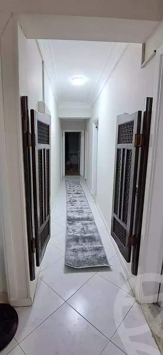 https://aqarmap.com.eg/en/listing/5950185-for-sale-cairo-el-maadi-degla-street-200