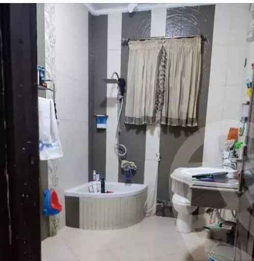 https://aqarmap.com.eg/en/listing/5951043-for-sale-cairo-mokattam-el-hadabah-el-wosta-el-mantaqa-el-rabaa