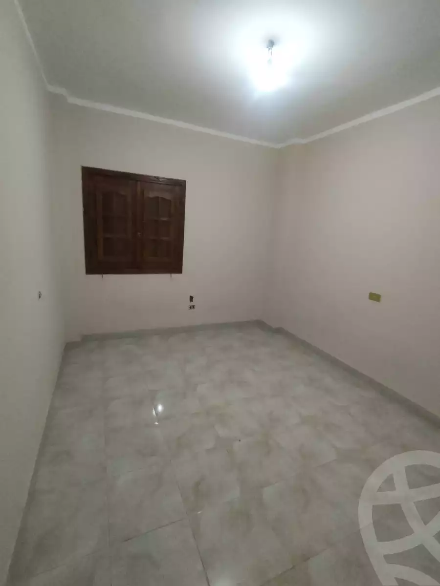 https://aqarmap.com.eg/ar/listing/5954043-for-rent-cairo-new-cairo-south-investors-mohammed-nagib-axis-st