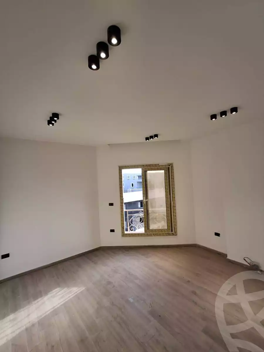 https://aqarmap.com.eg/ar/listing/5955696-for-sale-cairo-mokattam-el-hadabah-el-wosta-compounds-dyar-city-2