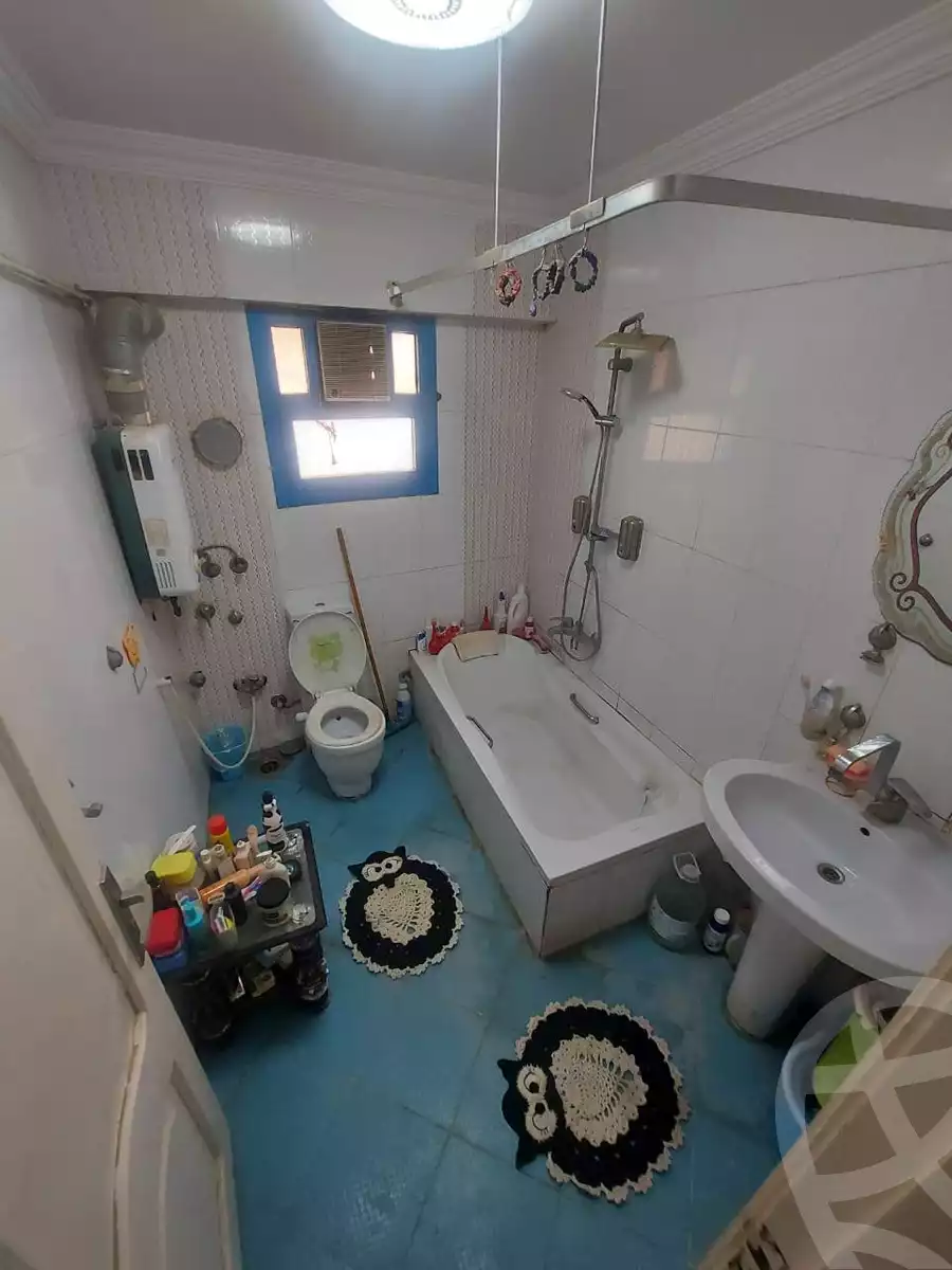 https://aqarmap.com.eg/en/listing/5956200-for-sale-cairo-helwan-lazoghli-st