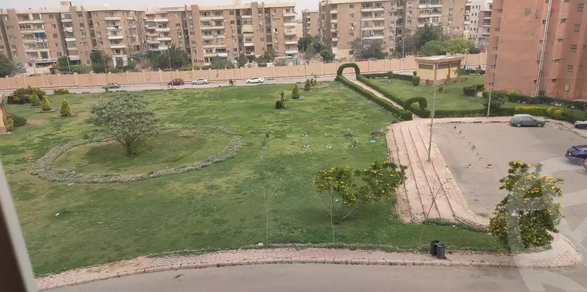 https://aqarmap.com.eg/en/listing/5958326-for-sale-cairo-6th-of-october-hadaeq-october-kmbwnd-fy-hdyq-ktwbr-el-fardoos-city