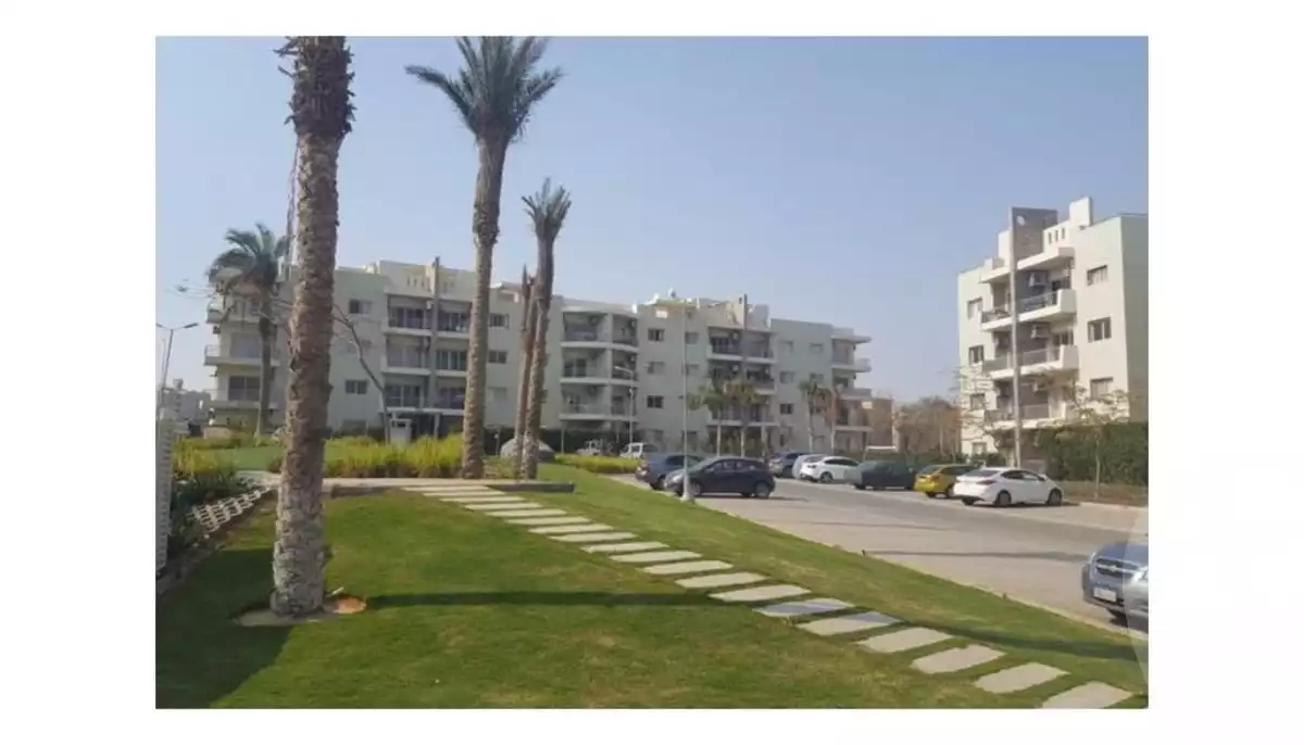 https://aqarmap.com.eg/ar/listing/5960213-for-sale-cairo-el-sheikh-zayed-city-compounds-dh-drys