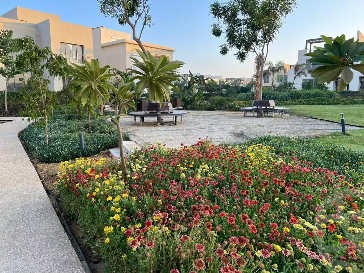 https://aqarmap.com.eg/en/listing/5960595-for-sale-cairo-6th-of-october-hadaeq-october-kmbwnd-fy-hdyq-ktwbr-o-west-w-byzns-dystrykt-wrskwm-llttwyr