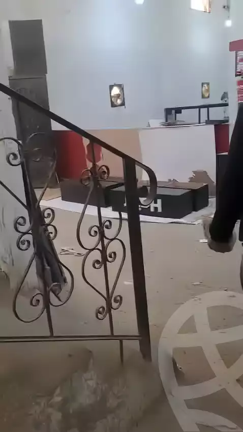https://aqarmap.com.eg/ar/listing/5961177-for-sale-cairo-el-sheikh-zayed-city-alex-cairo-desert-road-smart-village-y-r-sy-byzns-brk-sfrykw-llstthmr-l-qry