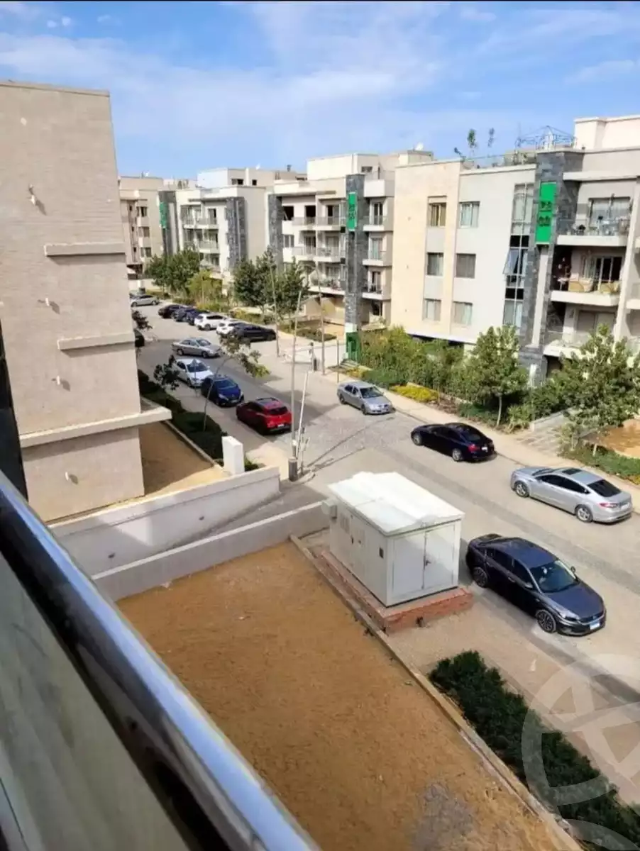 https://aqarmap.com.eg/ar/listing/5962109-for-sale-cairo-new-cairo-compounds-moon-valley