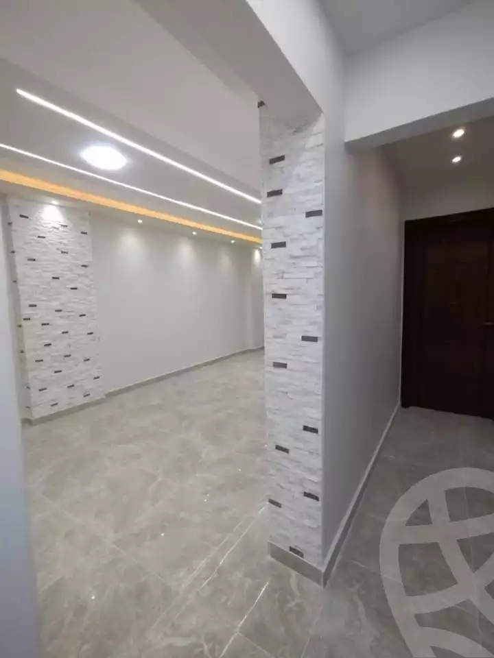 https://aqarmap.com.eg/ar/listing/5962423-for-sale-alexandria-miami-khld-bn-lwlyd