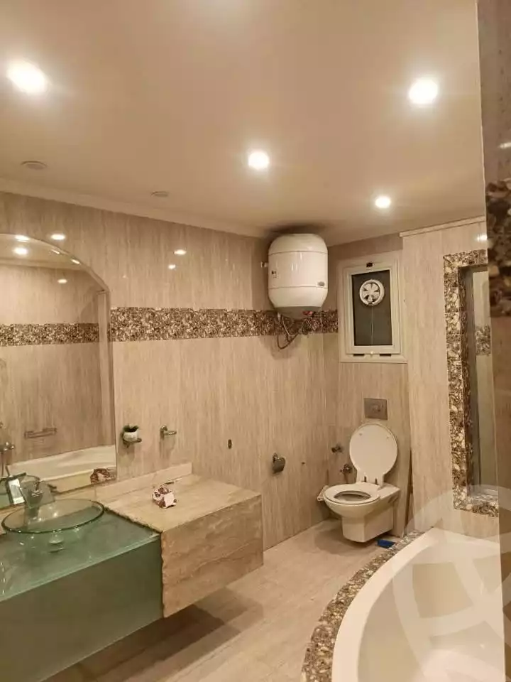 https://aqarmap.com.eg/ar/listing/5963860-for-rent-cairo-mokattam-lhdb-l-ly