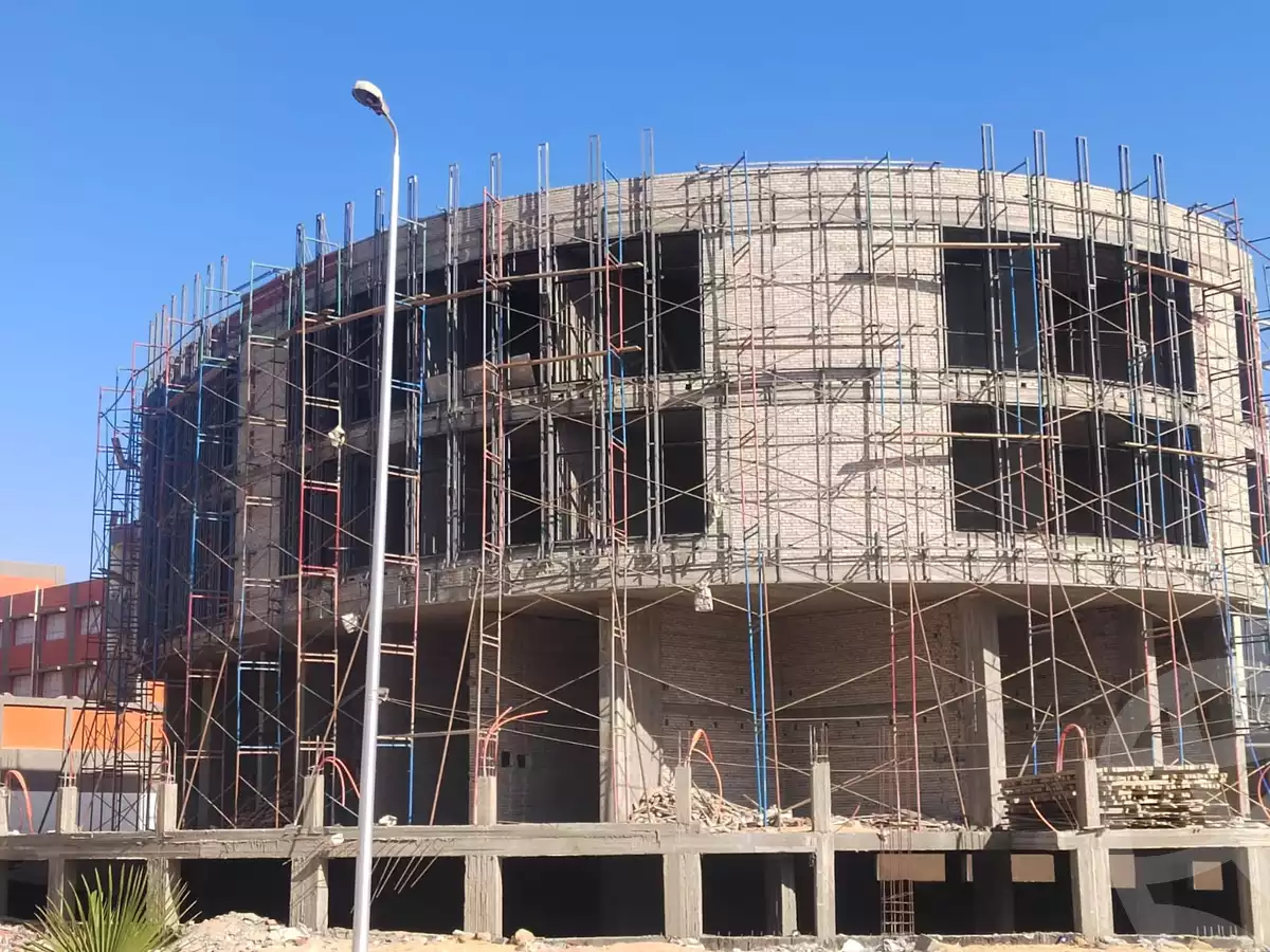 https://aqarmap.com.eg/en/listing/5964046-for-sale-cairo-el-sheikh-zayed-city-compounds-panorama-mall-elaf