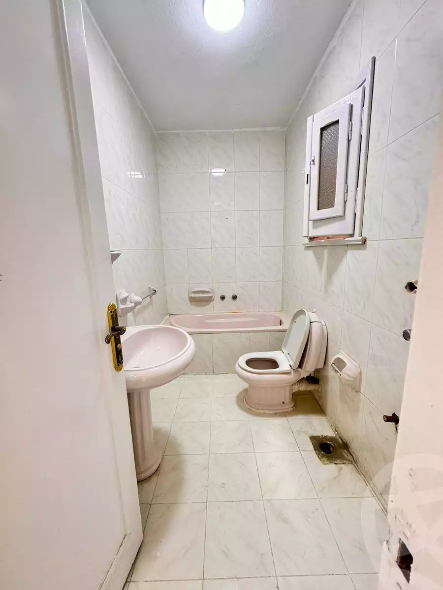 https://aqarmap.com.eg/en/listing/5965177-for-sale-alexandria-l-jmy-shataa-el-nakheel