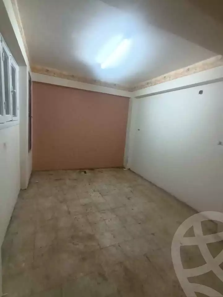 https://aqarmap.com.eg/en/listing/5965356-for-sale-qalyubia-shubra-el-khaima-shubra-el-khaima-city-teraat-el-shabouri-st