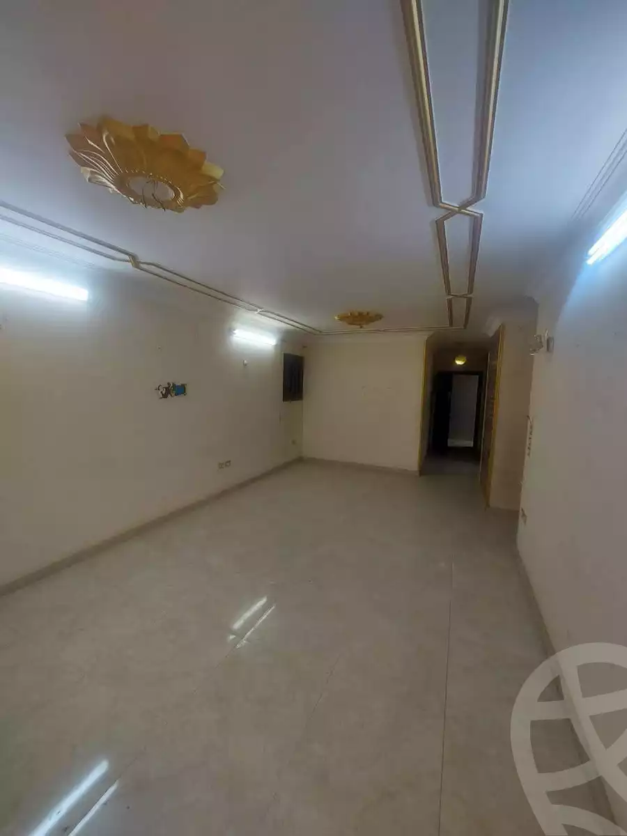 https://aqarmap.com.eg/en/listing/5965771-for-sale-cairo-helwan-helwan-el-sharkeya-mostafa-safwat-st