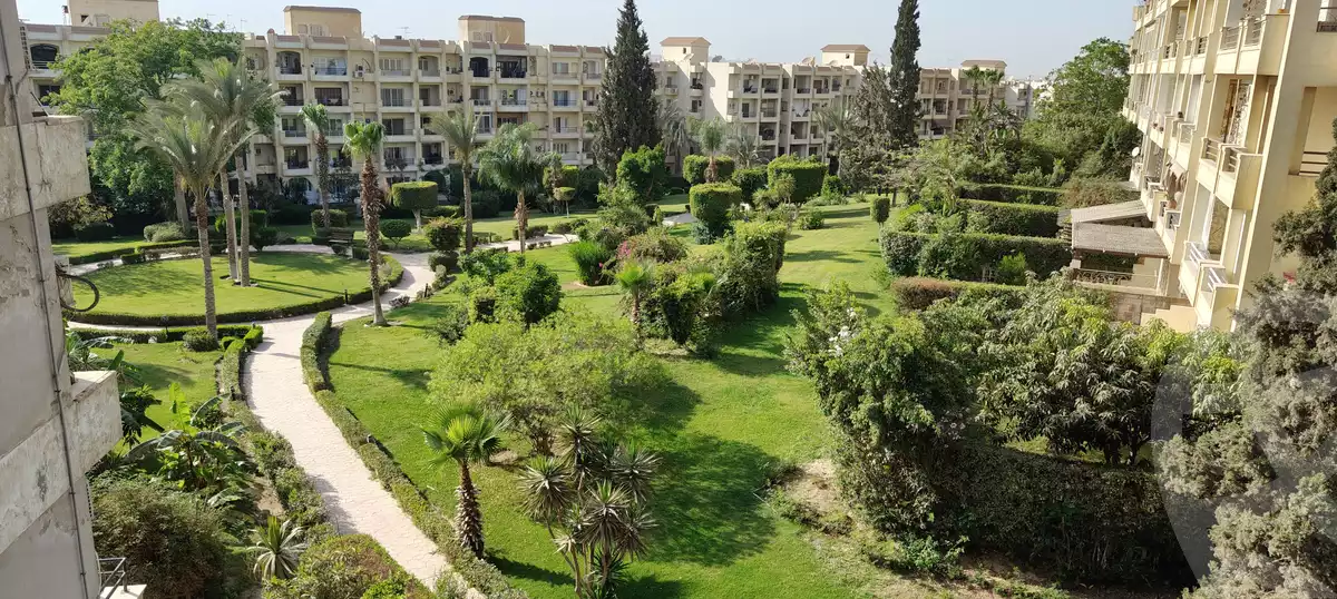 https://aqarmap.com.eg/en/listing/5966205-for-sale-cairo-el-sheikh-zayed-city-compounds-zayed-2000