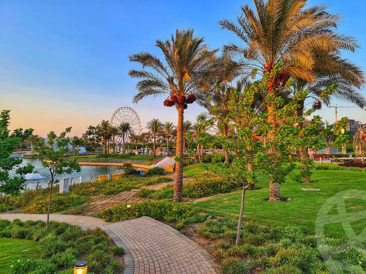 https://aqarmap.com.eg/en/listing/5967443-for-sale-cairo-el-sheikh-zayed-city-compounds-zyd-wr-llttwyr-park-towers-zed-el-sheikh-zayed-compound