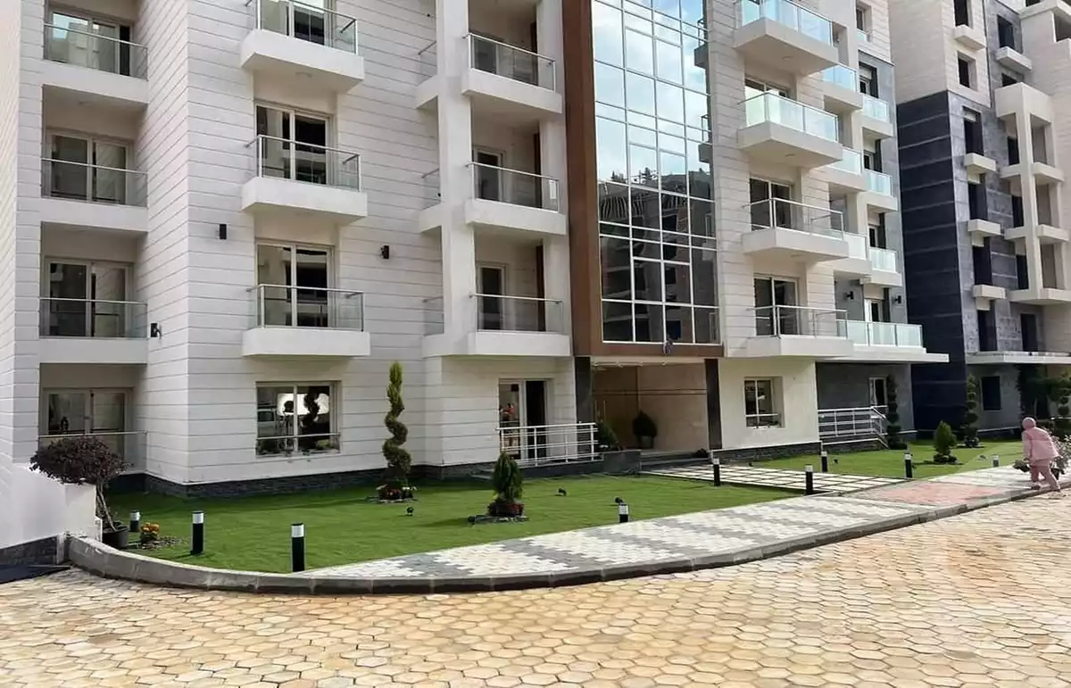https://aqarmap.com.eg/en/listing/5967851-for-sale-cairo-new-administrative-capital-r7-oia