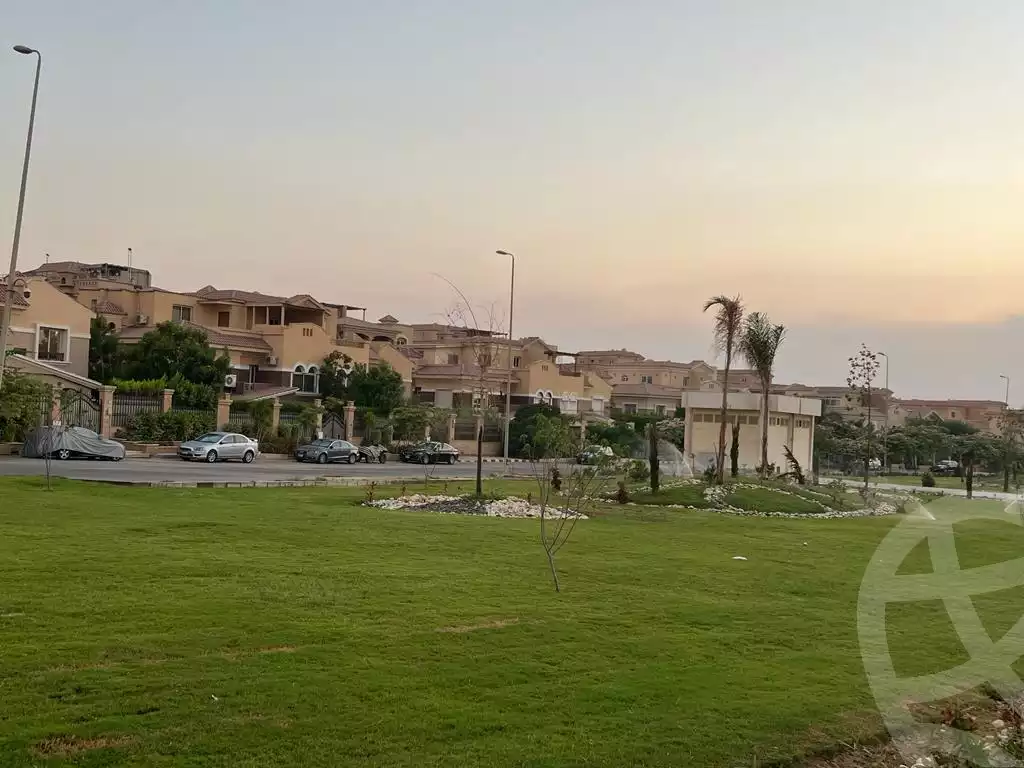 https://aqarmap.com.eg/en/listing/5970826-for-sale-cairo-el-sheikh-zayed-city-compounds-el-khamayel