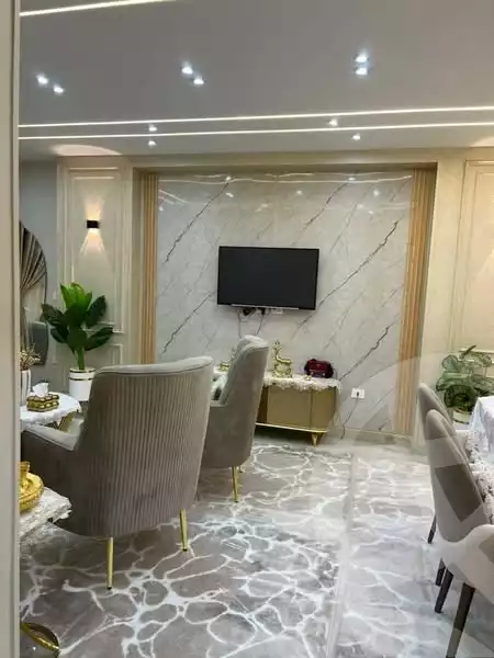 https://aqarmap.com.eg/en/listing/5972111-for-sale-cairo-mokattam-el-hadabah-el-wosta