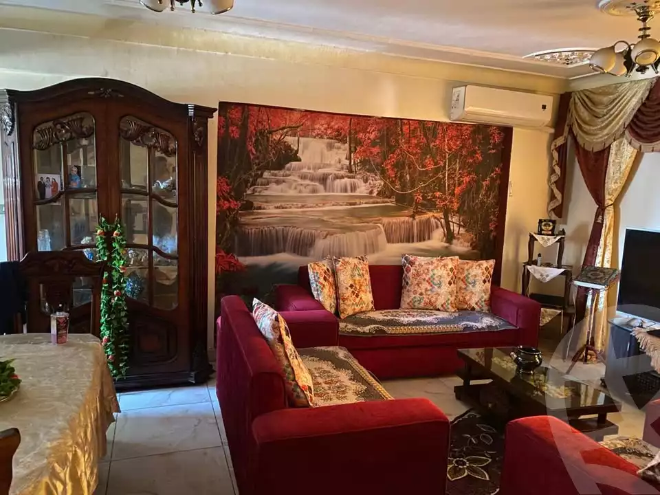 https://aqarmap.com.eg/en/listing/5972394-for-sale-alexandria-ganaklis-shr-mrtdy-bsh