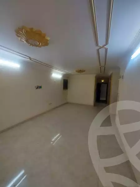 https://aqarmap.com.eg/en/listing/5972995-for-sale-cairo-helwan-helwan-el-sharkeya-mostafa-safwat-st