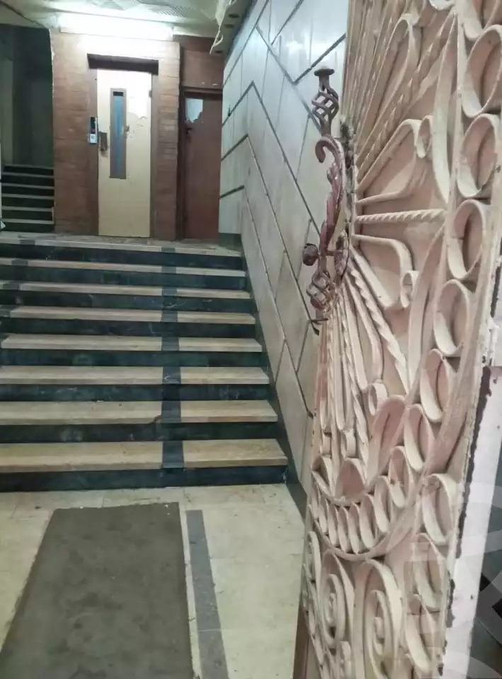 https://aqarmap.com.eg/en/listing/5973792-for-sale-alexandria-krmwz