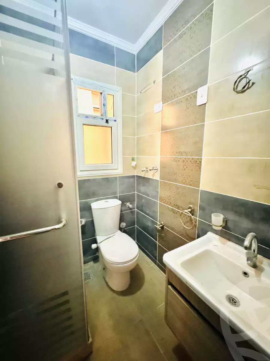 https://aqarmap.com.eg/en/listing/5974693-for-sale-cairo-el-sheikh-zayed-city-compounds-el-khamayel