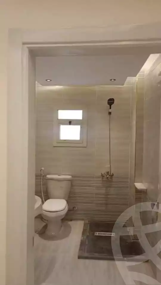https://aqarmap.com.eg/ar/listing/5978772-for-rent-cairo-mokattam-compounds-kmbwnd-jwldn-jyts