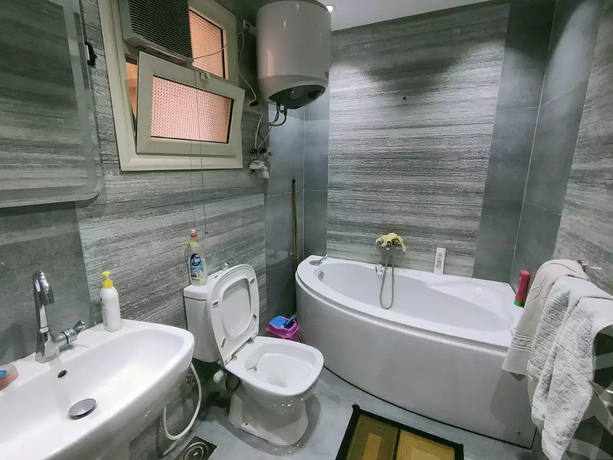 https://aqarmap.com.eg/en/listing/5978816-for-sale-cairo-shoubra-el-sahel-al-sheshini-st