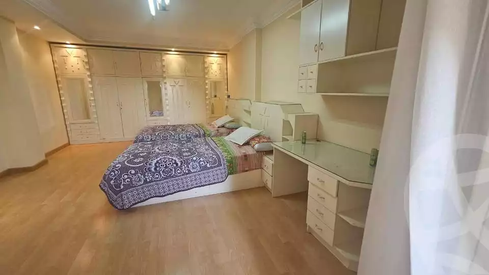 https://aqarmap.com.eg/en/listing/5979711-for-sale-cairo-mokattam-lhdb-l-ly