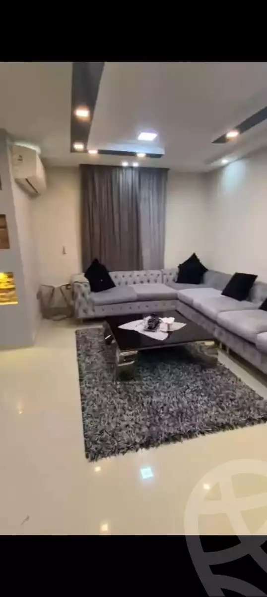 https://aqarmap.com.eg/en/listing/5980801-for-sale-cairo-mokattam-el-hadabah-el-wosta-el-mantaqa-el-khamsa