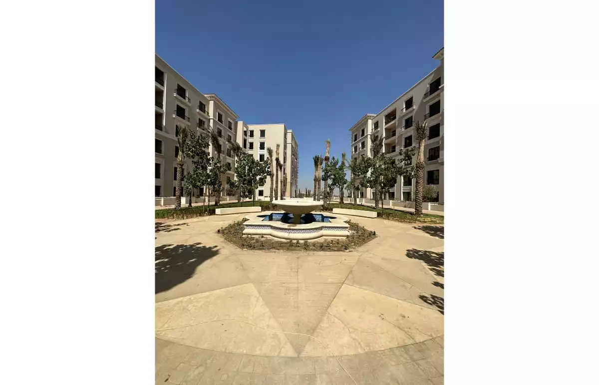 https://aqarmap.com.eg/en/listing/5983760-for-sale-cairo-el-sheikh-zayed-city-compounds-dh-drys