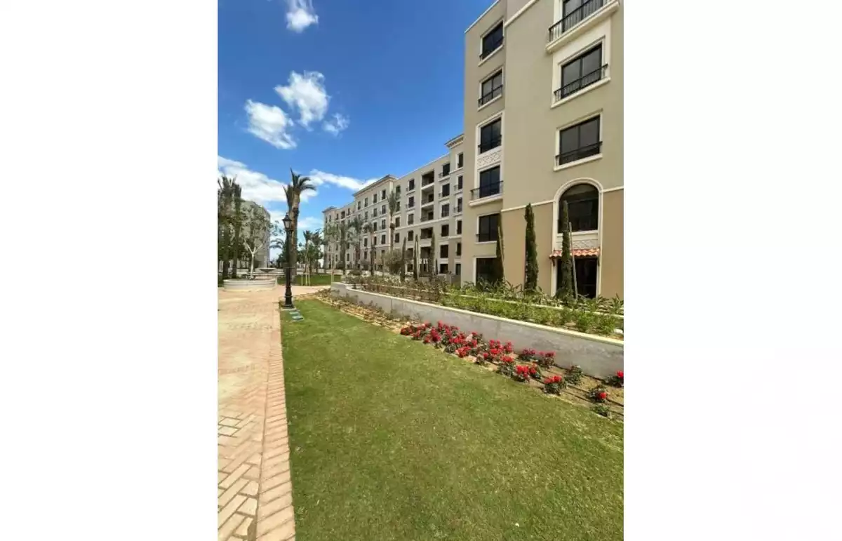 https://aqarmap.com.eg/en/listing/5983760-for-sale-cairo-el-sheikh-zayed-city-compounds-dh-drys