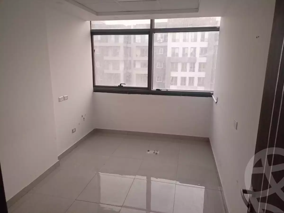 https://aqarmap.com.eg/en/listing/5983787-for-rent-cairo-el-shorouk-compounds-twn-sntr-mwl-lwtny-l-qry