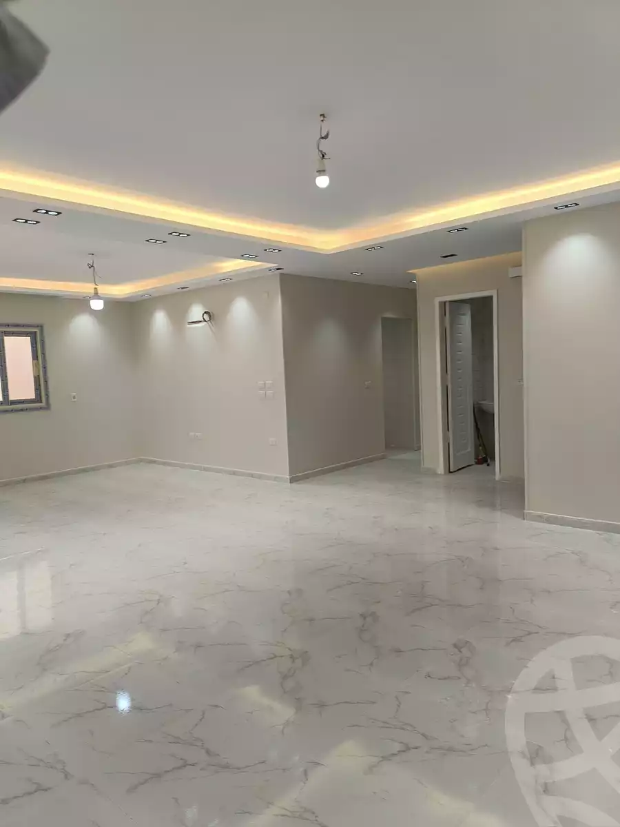 https://aqarmap.com.eg/en/listing/5984879-for-rent-cairo-mokattam-lhdb-l-ly