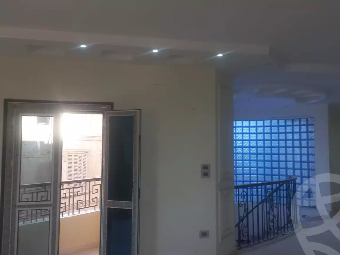 https://aqarmap.com.eg/en/listing/5984960-for-rent-cairo-new-cairo-ganob-el-akadamiya-south-academy-g-yassin-abd-el-ghafar-st