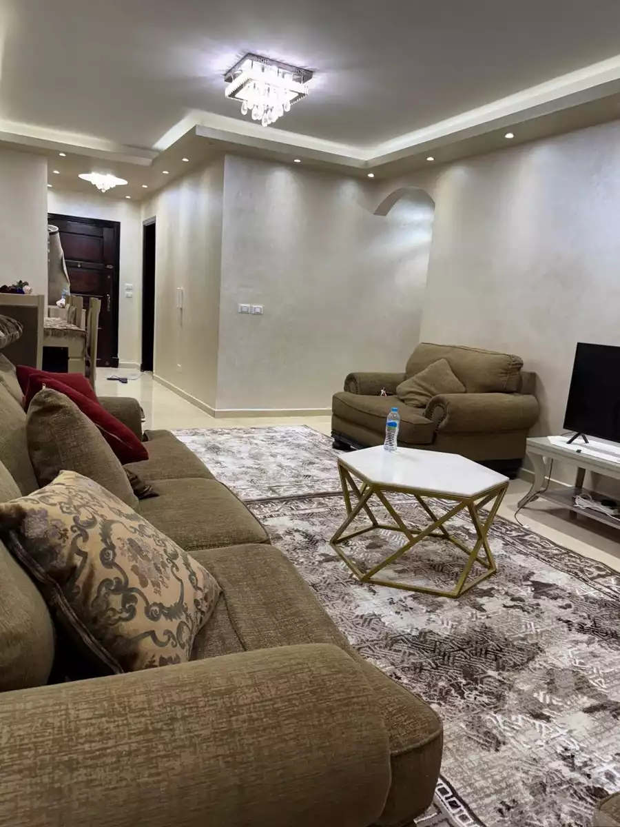 https://aqarmap.com.eg/en/listing/5985525-for-sale-cairo-el-sheikh-zayed-city-compounds-dr-msr