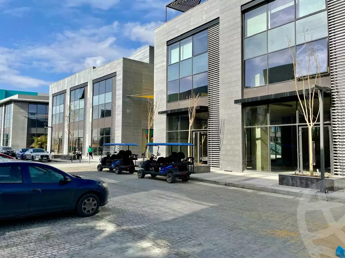 https://aqarmap.com.eg/en/listing/5986284-for-sale-cairo-el-sheikh-zayed-city-alex-cairo-desert-road-kmbwnd-fy-tryq-skndry-lshrwy