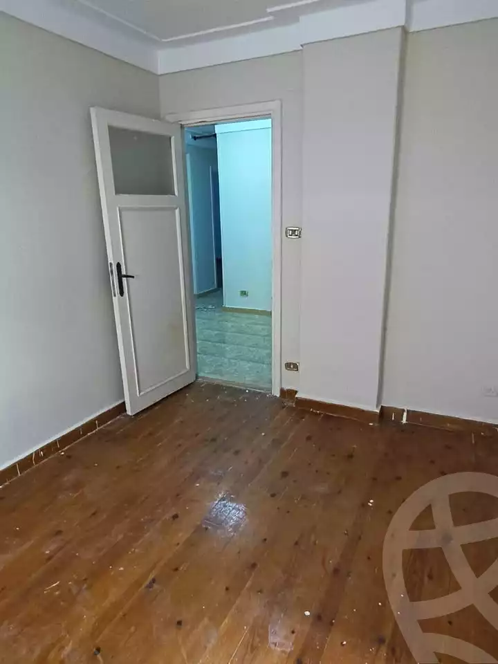 https://aqarmap.com.eg/ar/listing/5989861-for-sale-alexandria-zezenia-ibrahim-el-attar-st