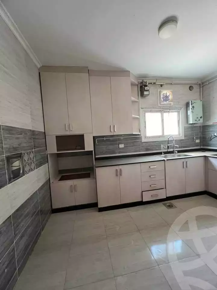 https://aqarmap.com.eg/en/listing/5990508-for-sale-cairo-mokattam-kornish-el-moqatem