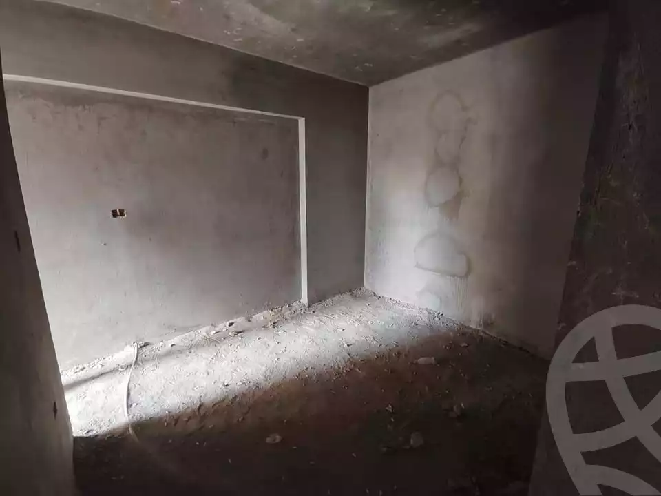 https://aqarmap.com.eg/en/listing/5991051-for-sale-cairo-el-maadi-compounds
