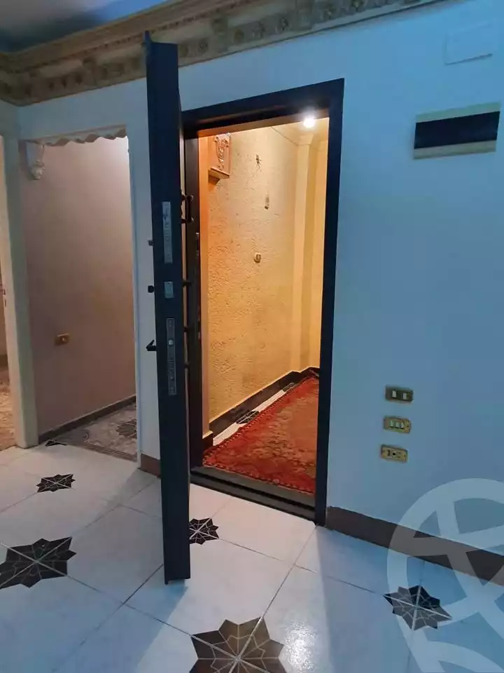 https://aqarmap.com.eg/ar/listing/5993747-for-sale-alexandria-moharram-bey-tryq-qn-lswys