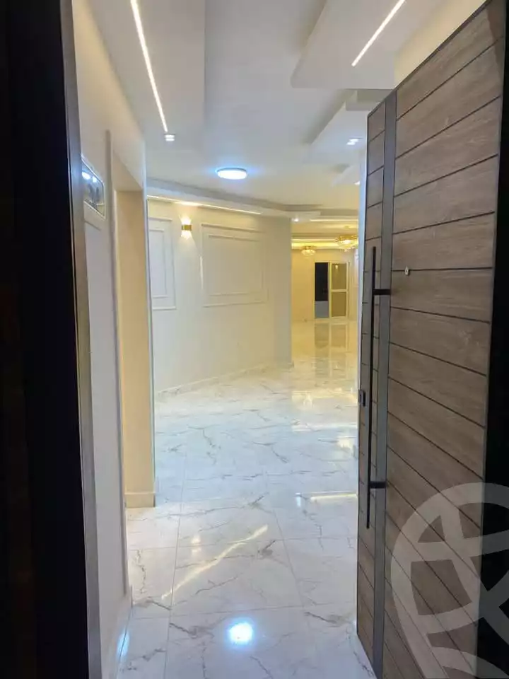 https://aqarmap.com.eg/en/listing/5995301-for-sale-cairo-helwan-helwan-el-sharkeya-borhan-st
