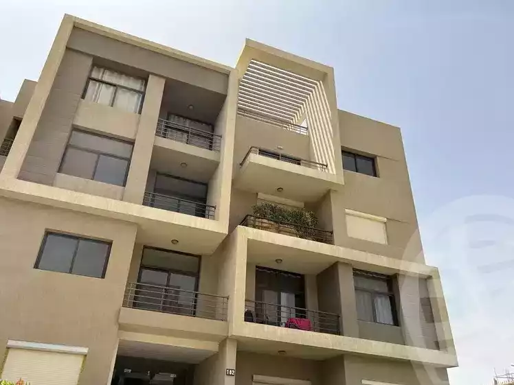 https://aqarmap.com.eg/en/listing/5996571-for-sale-cairo-new-cairo-compounds-fifth-square