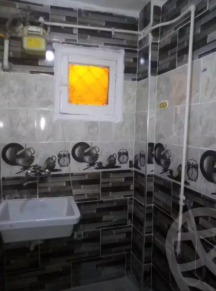 https://aqarmap.com.eg/en/listing/5998710-for-sale-alexandria-krmwz