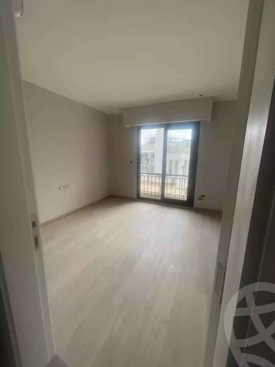 https://aqarmap.com.eg/en/listing/5998955-for-sale-cairo-el-sheikh-zayed-city-compounds-kmbwnd-fyldj-wyst-dr-llttwyr