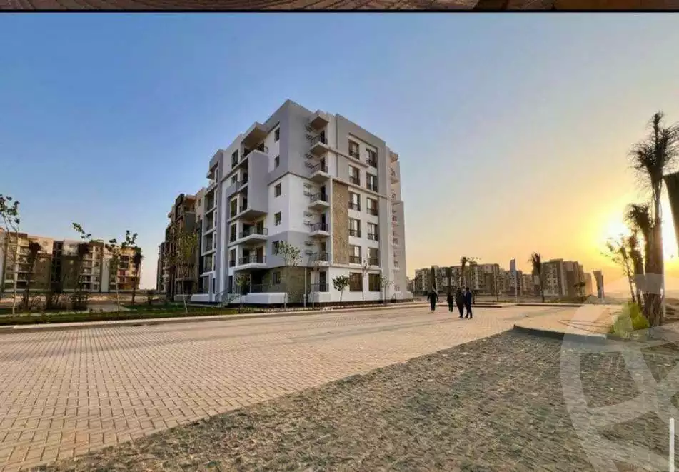 https://aqarmap.com.eg/en/listing/5999191-for-sale-cairo-el-sheikh-zayed-city-lshykh-zyd-ljdyd-west-view-residence-hdp
