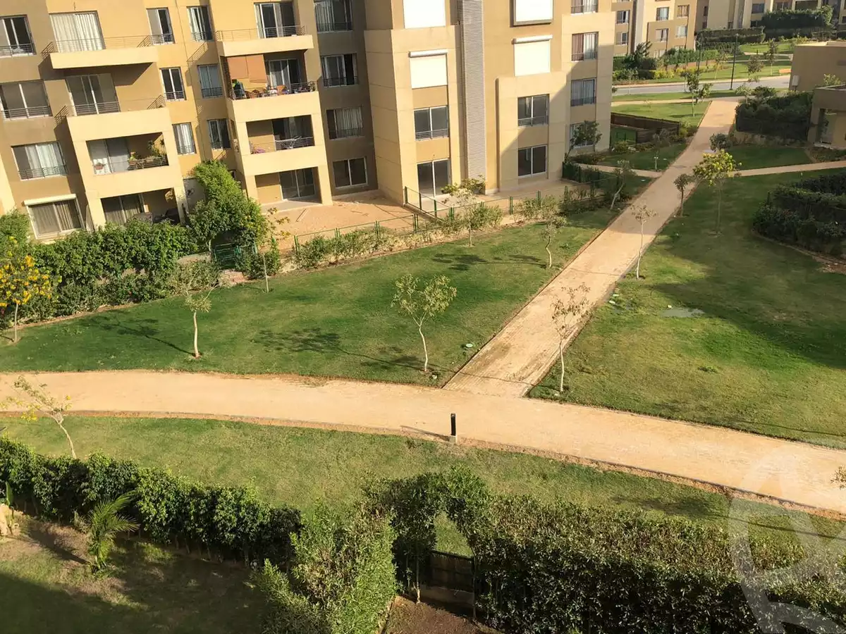 https://aqarmap.com.eg/en/listing/5999402-for-sale-cairo-6th-of-october-compounds-palm-parks