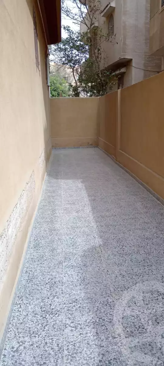 https://aqarmap.com.eg/en/listing/6000894-for-sale-cairo-15th-of-may-Neighbourhood 10